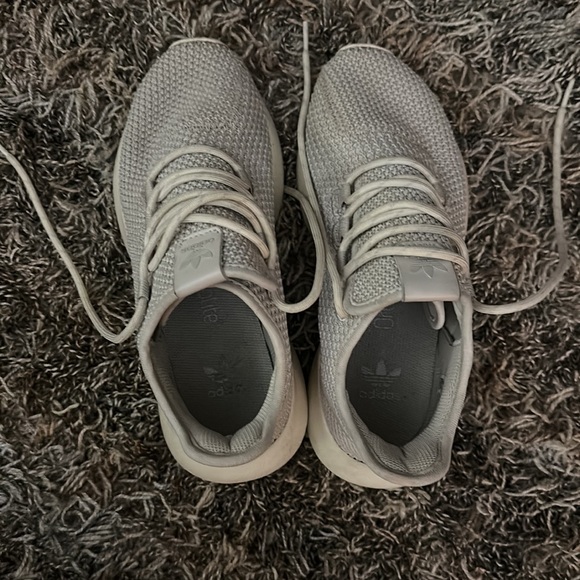 Tubular Shadow Adidas shoes - Picture 2 of 9